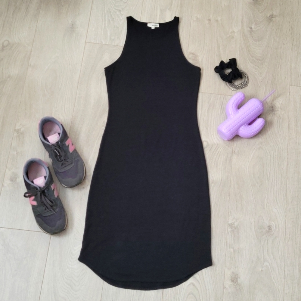 Aritzia Wilfred Chrissy Dress - Picture 1 of 4
